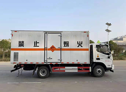 中原爆破器材运输车